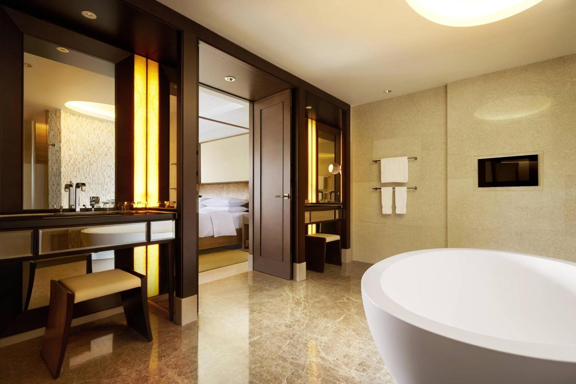 Sheraton Shenzhou Peninsula Resort Wanning Exterior foto